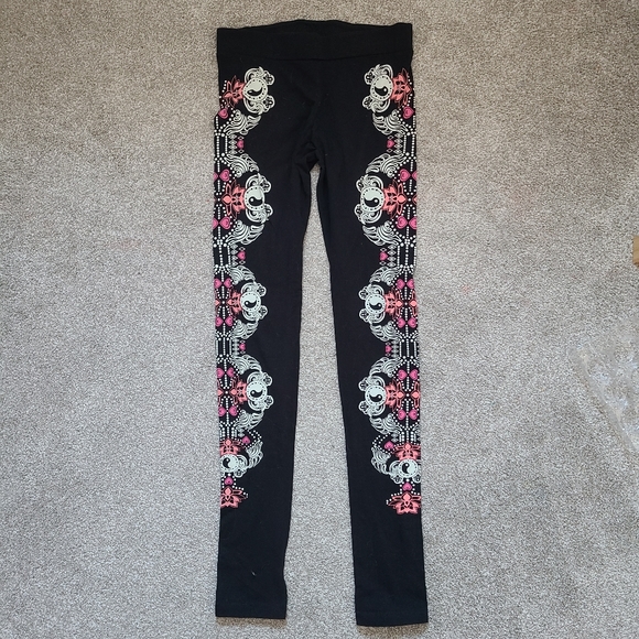 H&M Divided Black Yoga Leggings Lotus - Picture 1 of 3
